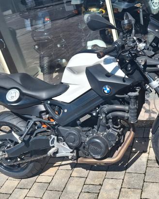 BMW 800R