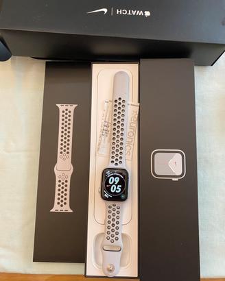 Apple Watch Series 5 44mm