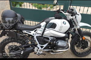 Bmw nine t scrambler/ Urban gs