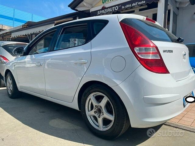 Hyundai I30 2010 photo 5