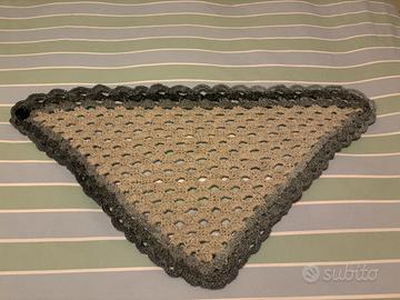 Baktus / scialle all’uncinetto