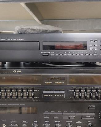 Equalizzatore Pioneer GR-555 e lettore CD Yamaha