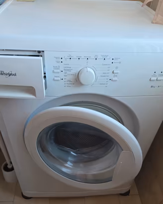 Lavatrice Whirlpool 8 Kg A++ 1000 giri 