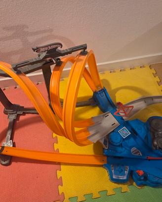 Pista Hot Wheels doppio Booster