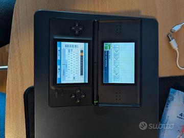 Nintendo DS Lite