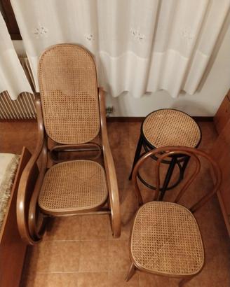 sedia a dondolo stile Thonet