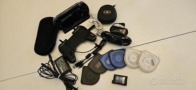 Sony PSP 1000 con accessori