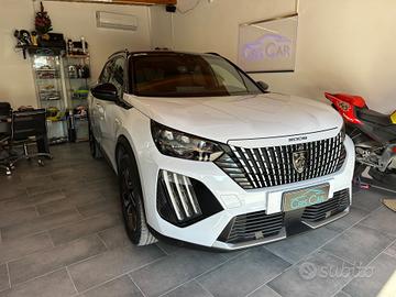 Peugeot 2008 PureTech 130 S&S EAT8 GT
