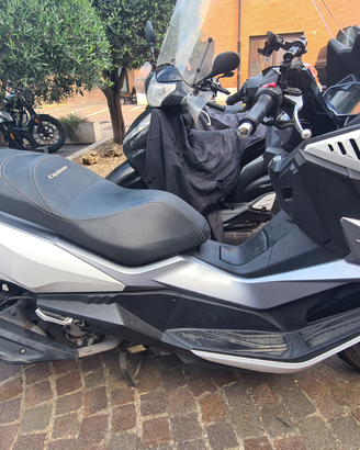 Scooter cruisym 300