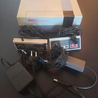 NES Nintendo Entertainment System + due controller