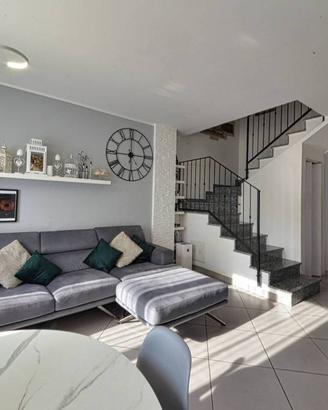 Appartamento di 107 m² con 4 locali e box auto a C