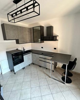 CUCINA COMPLETA CON ELETTRODOMESTICI