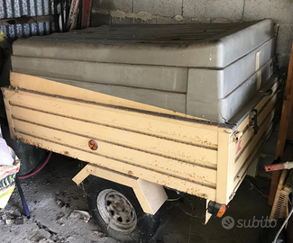 Rimorchio per auto