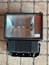 Fari alogeni per illuminazione