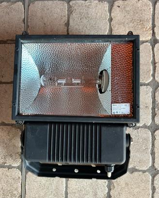 Fari alogeni per illuminazione