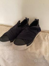 Sneaker/scarpe
