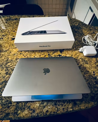 Macbook pro touchbar 2019