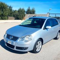 Volkswagen Polo 1.4/80CV TDI 5p. Sportline NEOPATE