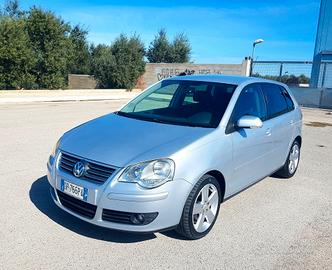Volkswagen Polo 1.4/80CV TDI 5p. Sportline NEOPATE