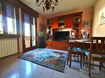 CAVARZERE: appartamento con garage