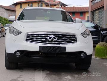 INFINITI FX30 d S