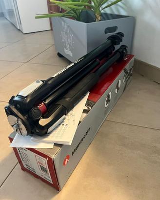 Manfrotto MT055XPRO3 - Treppide a 3 Sezioni