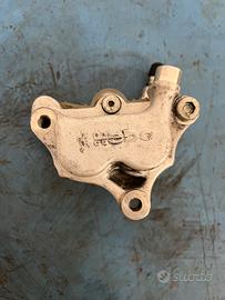 Pinza freno anteriore