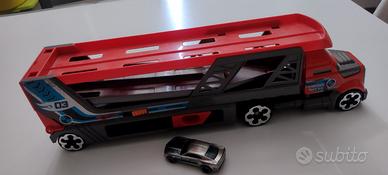 Hot Weels trasportatore mega lancio