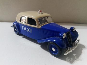 Altaya Citroen Traction taxi Saigon 1:43
