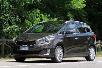 Kia Carens in ricambi