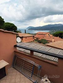 a Portoferraio Bilocale vista mare in residenza es