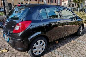 OPEL CORSA CDTI 1300 75CV NEOPATENTATI € 3500