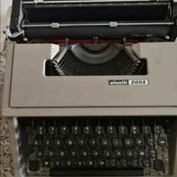 Macchina da scrivere 