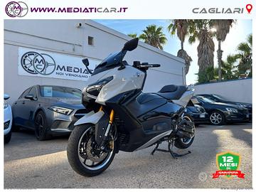 YAMAHA T Max 560