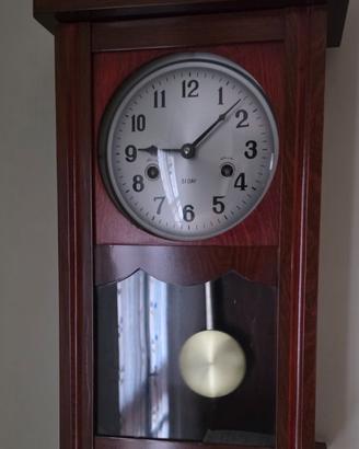 OROLOGIO A PENDOLO CON CARICA MANUALE