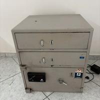 Cassettiera cassaforte