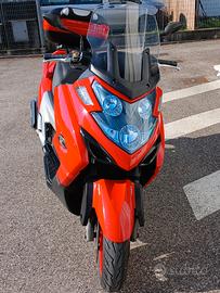Kymco MyRoad 700i - 2012