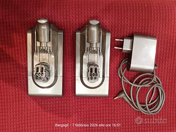 Due Batterie Dyson V12 + caricabatterie