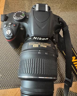 NIKON D3200