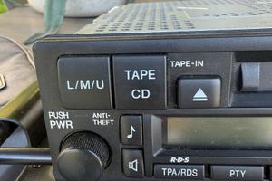 Autoradio Honda S 2000 con lettore CD e carica CD