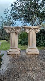 Capitelli antichi in cemento 