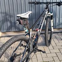 MTB Merida XT big nine telaio full carbon