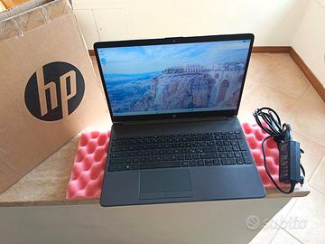 HP 15,6" FHD 12-core i5-1235U 16/256GB SSD MVMe