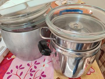 blocco stoviglie , pentole e posate 