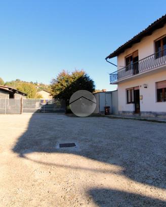 CASA SEMINDIPENDENTE A PIOBESI D'ALBA