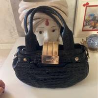 Borsetta Liu Jo nera con dettagli oro