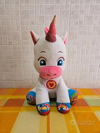 Scintilla Unicorno Clementoni peluches interattivo