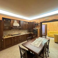 Luminoso appartamento ristrutturato con attico