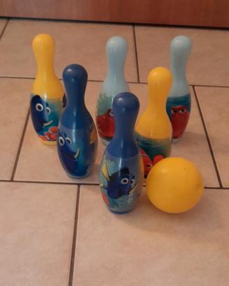 Gioco bowling con birilli di memo