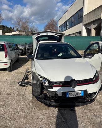 Volkswagen Golf 7 GTI Performance 2.0 230 CV (GPL)